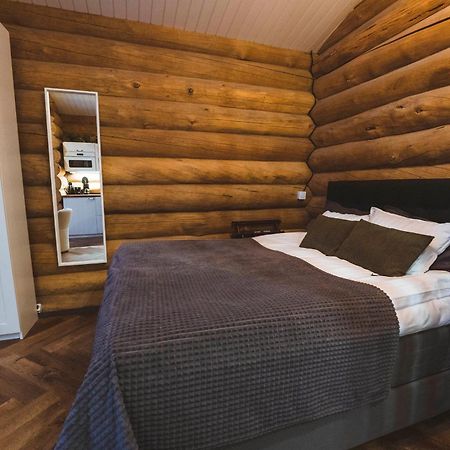 Cozy Log Cabin By Invisible Forest Lodge Rovaniemi Exteriör bild