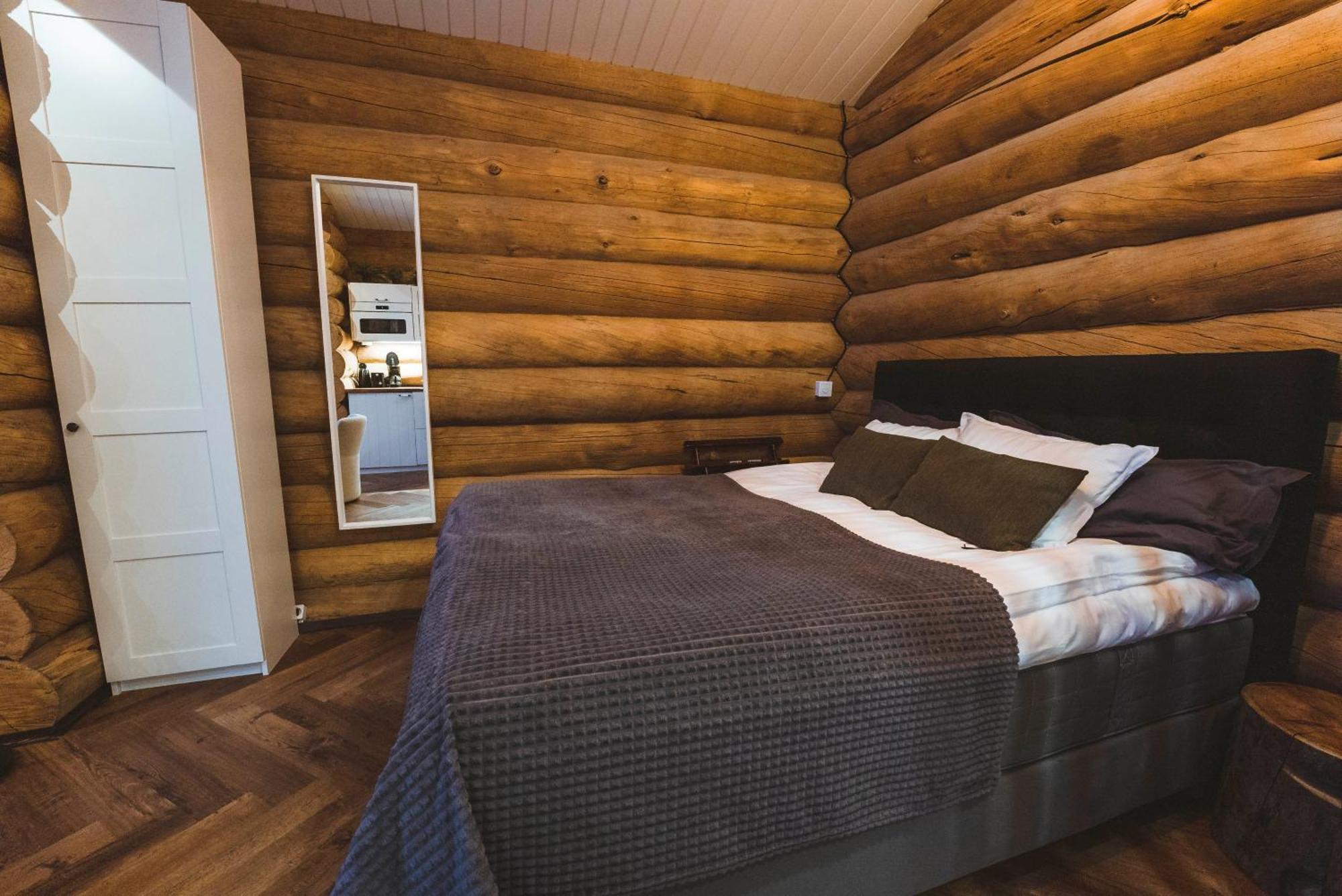 Cozy Log Cabin By Invisible Forest Lodge Rovaniemi Exteriör bild